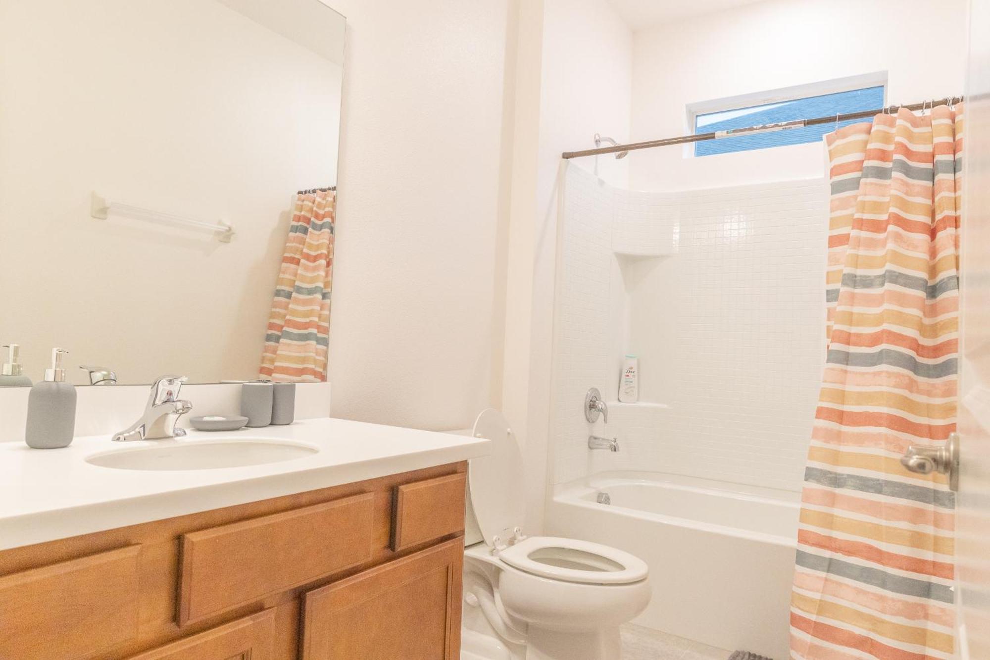 Waterfront Brand New Modern Luxury 8 Bedroom Pool House! Sleeps 16 Kissimmee Exteriér fotografie