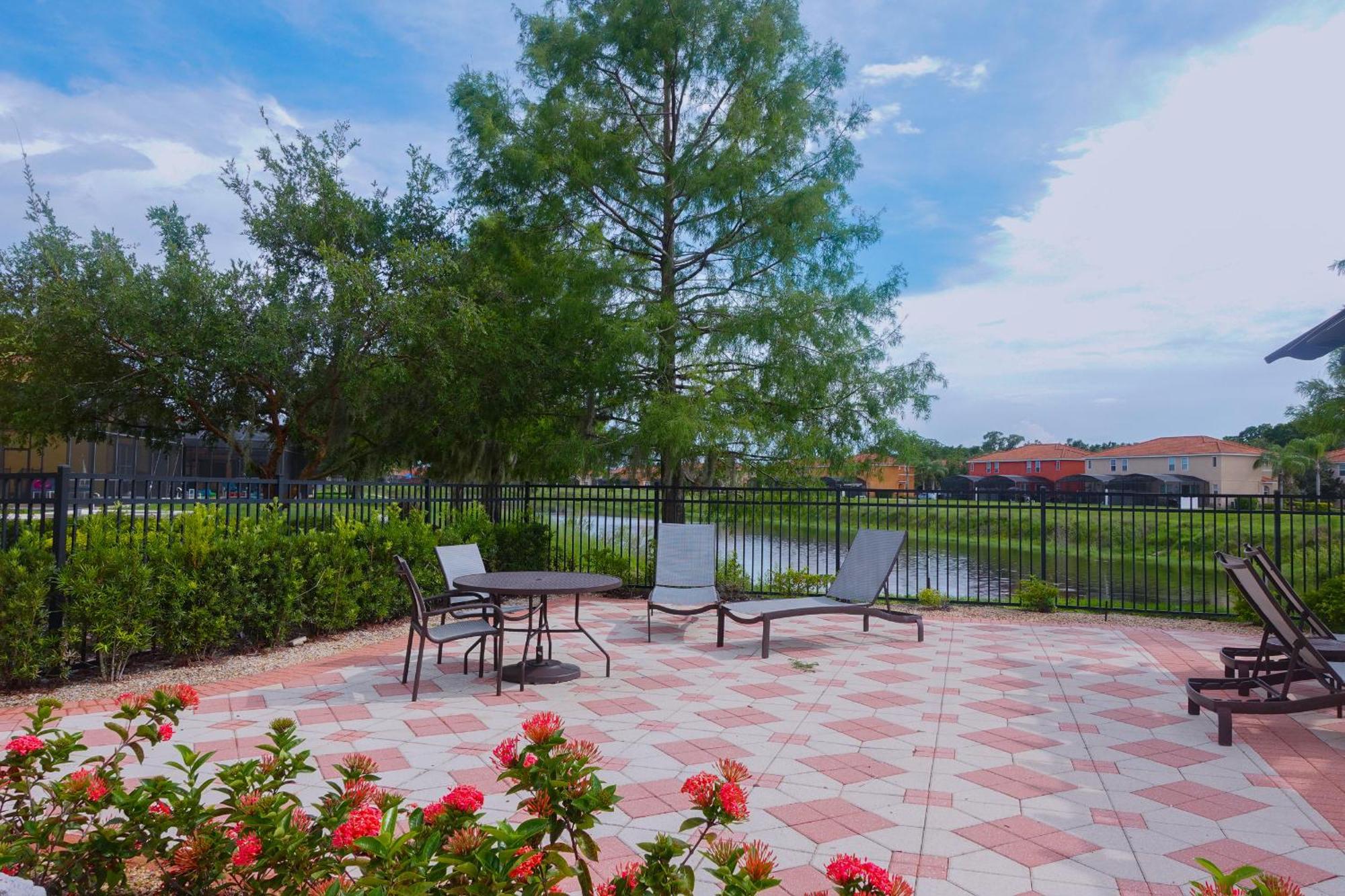 Waterfront Brand New Modern Luxury 8 Bedroom Pool House! Sleeps 16 Kissimmee Exteriér fotografie